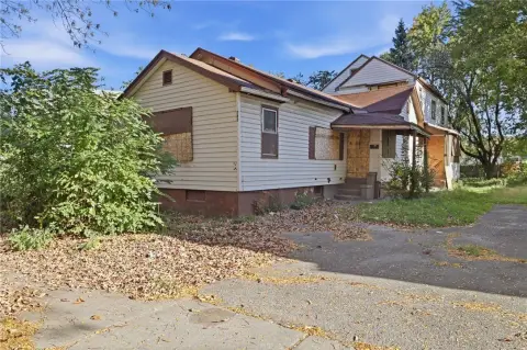Renovation-Stage Duplex