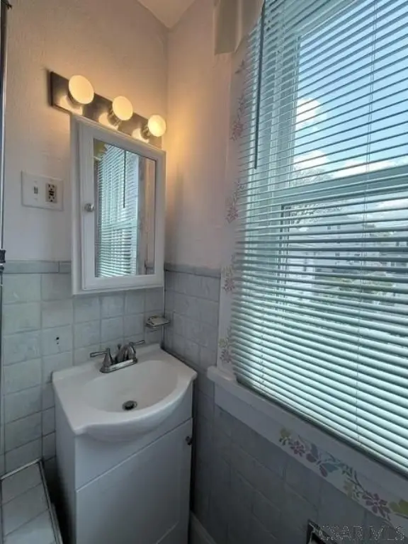 Picture 32