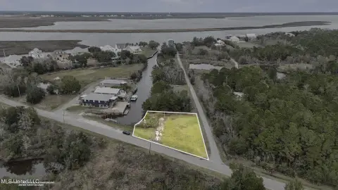 Waterfront Land in Bay Saint Louis