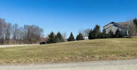 Buildable Lot in Peach Ridge