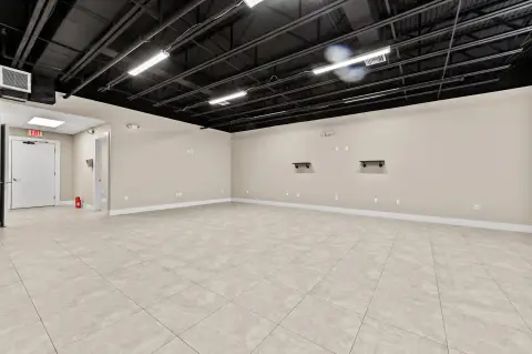 Versatile Commercial Space in Westgate