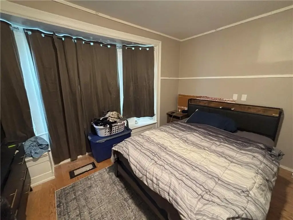 Picture 8