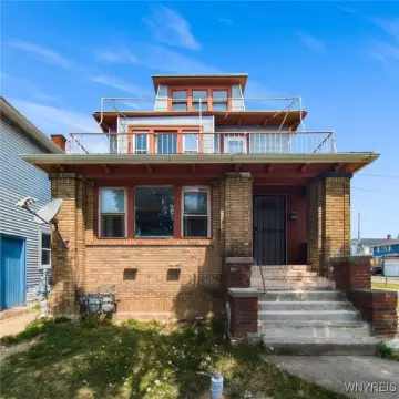 Spacious Multifamily Property with Extra Lot