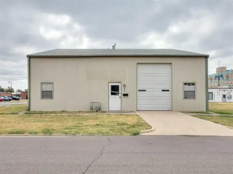 Dual-Unit Flex Building