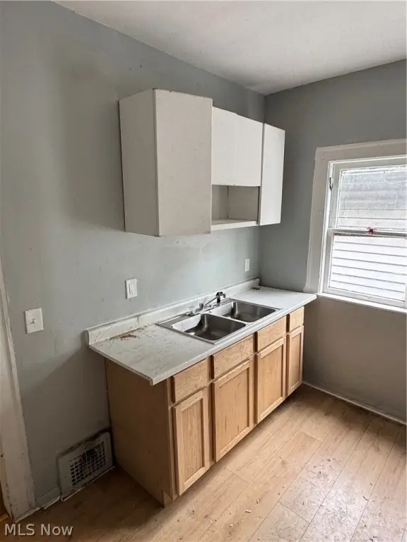 Picture 16
