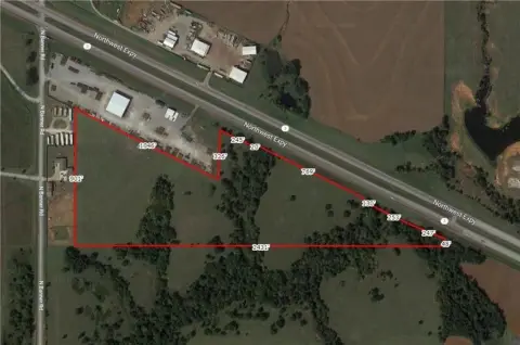 29 Acres on Northwest Expressway