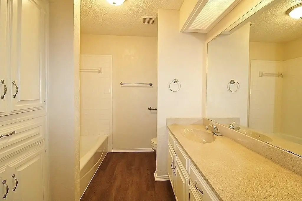 Picture 3