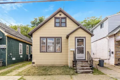 Two-Unit Property in Urban Neighborhood