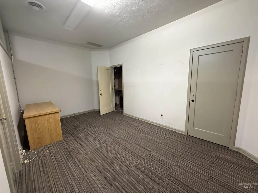 Picture 18