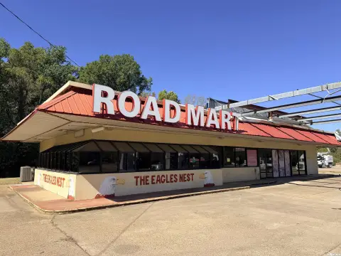 Convenience Store with Highway Frontage