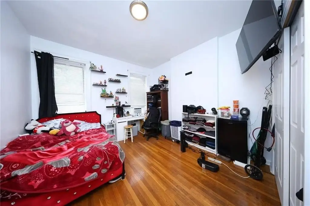 Picture 10