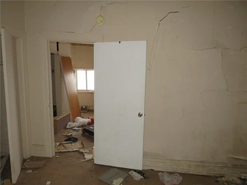 Picture 30