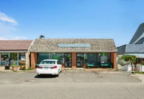 Montauk Retail Asset with Parking