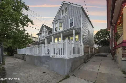 Renovated Triplex with Carriage House