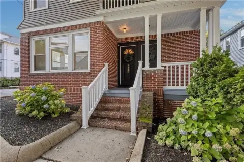 Duplex with Detached Garage