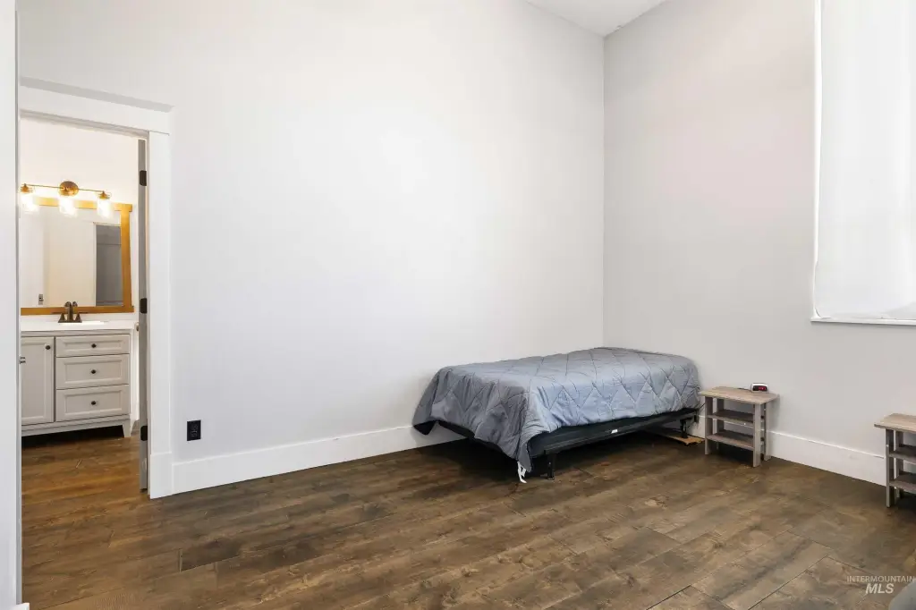 Picture 18