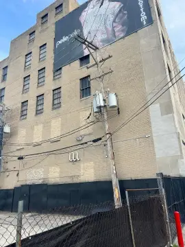 Mixed-Use Building in Chicago