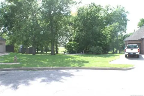 Residential Lot in Established Neighborhood