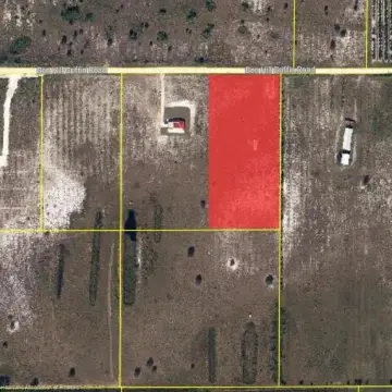 5 Acres in Venus, FL