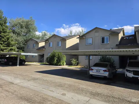 Quadplex with Covered Parking