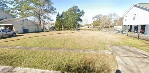 Waterfront Lot in Palm Lake
