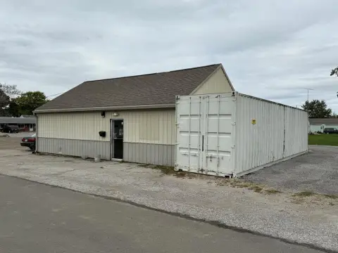 Bucyrus Commercial Building For Sale
