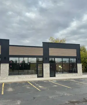 Retail Space in High Traffic