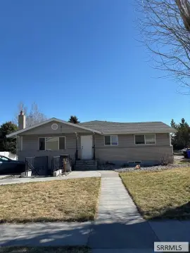 4-Unit Multifamily Property
