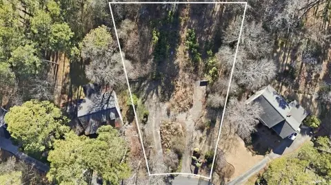 Residential Land in Desirable Neighborhood