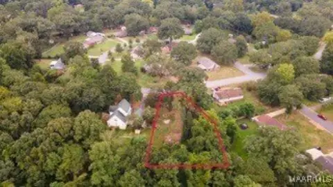 Residential Lot in Indian Hills