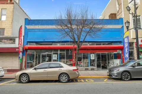Union City Retail Space Available
