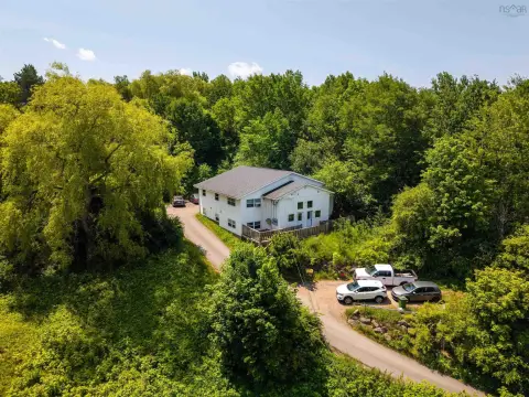 Fourplex With Three-Bedroom Units