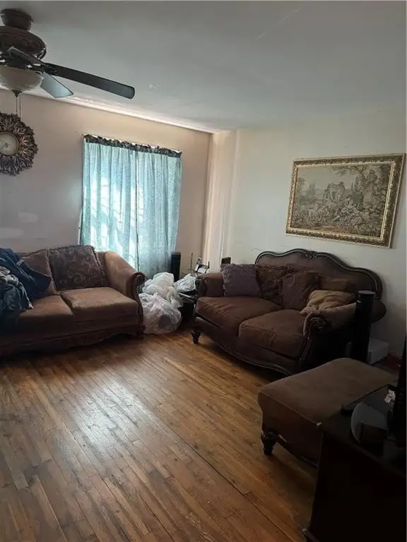 Picture 10