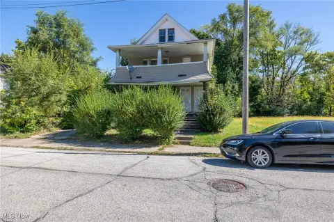 Updated Triplex in Cleveland, OH