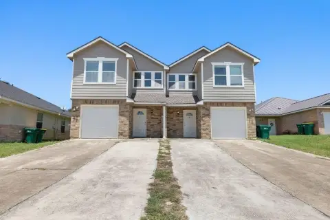 Turnkey Duplex with Updated Interiors