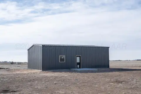 Dumas, TX Land with Shop