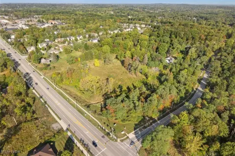 Commercial Land in Broadview Heights