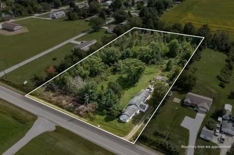 Multi-Family Ranch on Large Lot