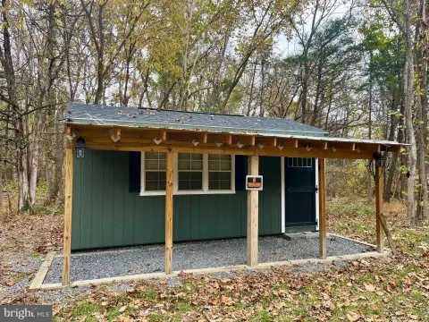 Luray Land with Existing Building