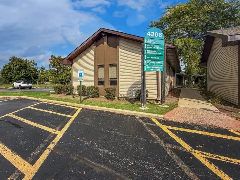 Professional Office Space in McHenry