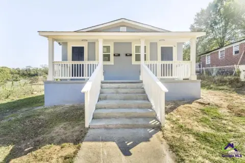 Renovated Duplex