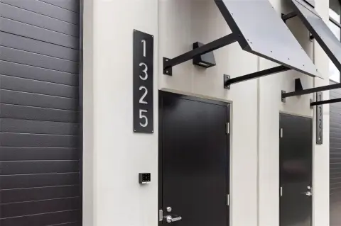 Luxury Automotive Community Unit