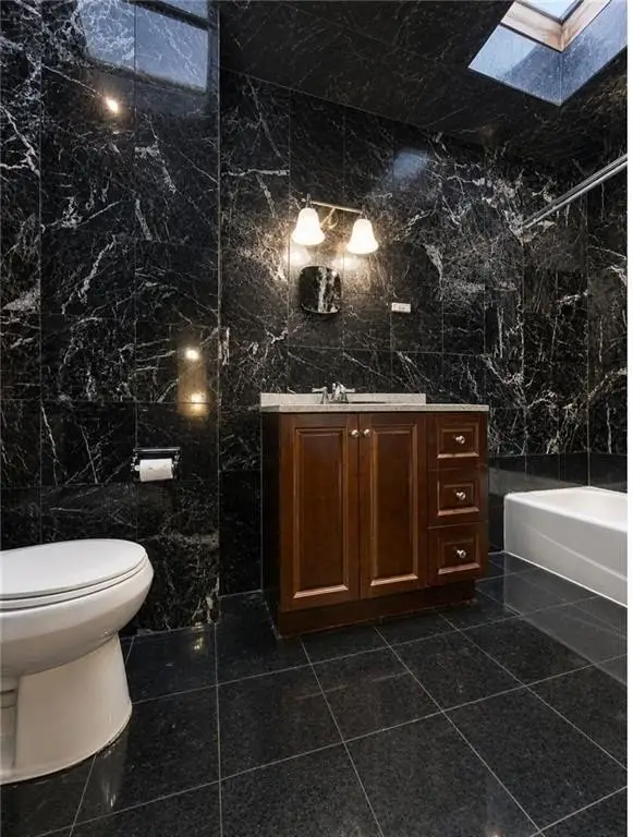 Picture 10