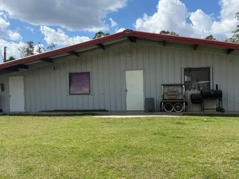 Uvalda Commercial Property on River