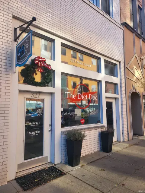 Renovated Retail/Office Space on Main