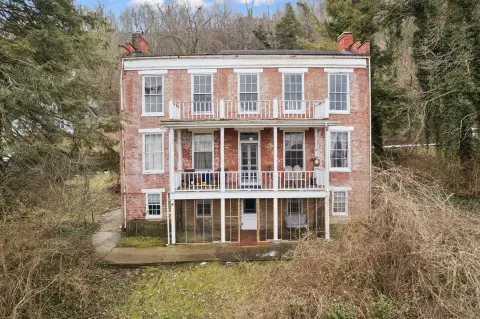 Historic Maysville Multifamily Investment Opportunity