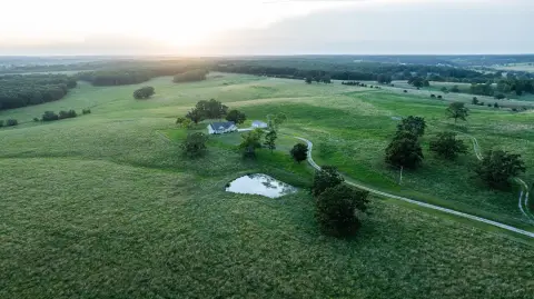 Missouri Ranch with Income Potential