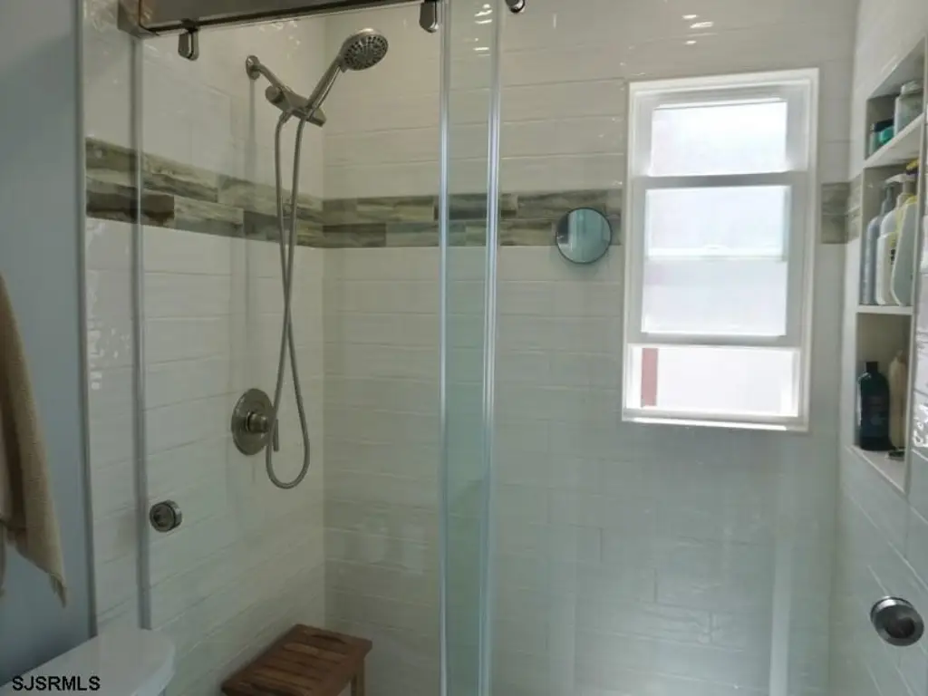 Picture 16