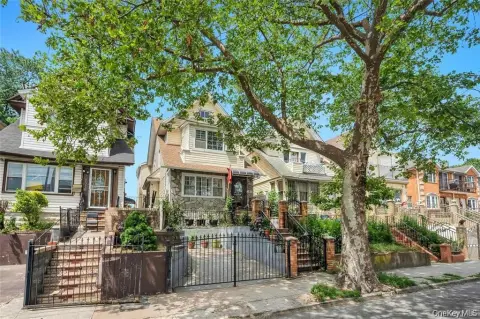 Legal 2-Family Colonial