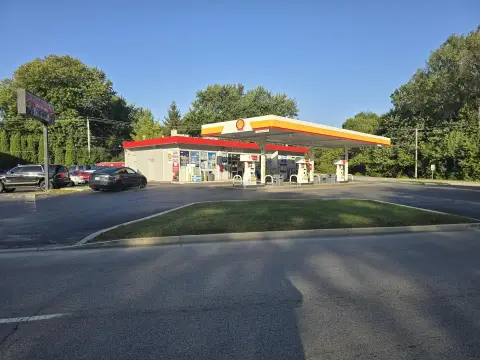 Beach Park Gas Station For Sale